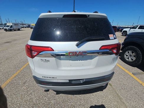 Used 2019 GMC Acadia SLT w/ LPO, Floor Liner Package FWD image 7