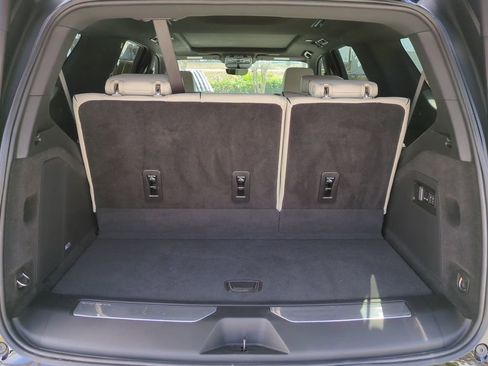 Certified 2025 Cadillac Escalade Sport w/ LPO, ONYX Package image 12