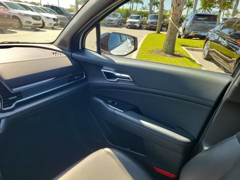 Used 2024 Kia Sportage X-Line w/ X-Line Premium Package AWD/4WD image 14