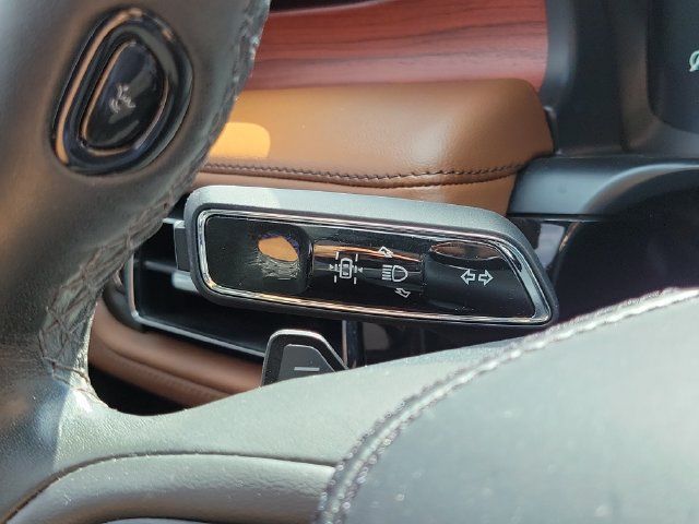 Used 2024 Lincoln Aviator Reserve w/ Equipment Group 201A AWD/4WD image 14