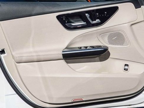 Used 2024 Mercedes-Benz C 300 Sedan image 25