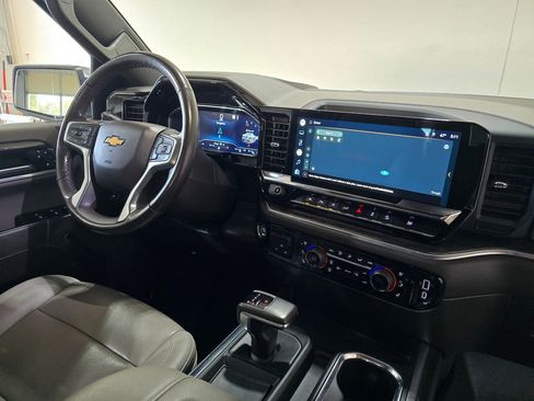 Used 2022 Chevrolet Silverado 1500 LTZ image 29
