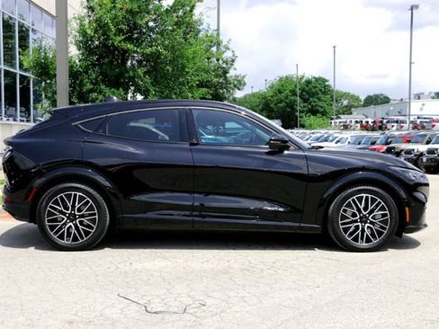Used 2024 Ford Mustang Mach-E Premium AWD/4WD image 4