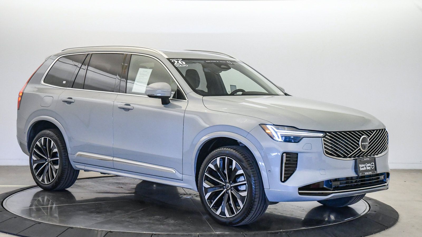 Certified 2026 Volvo XC90 B6 Plus AWD/4WD image 6
