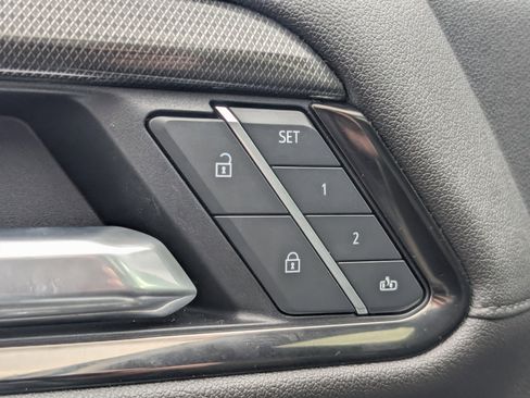 Used 2025 GMC Sierra 2500 AT4 w/ AT4 Premium Plus Package image 35