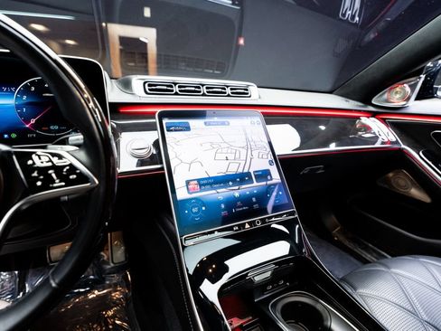Used 2021 Mercedes-Benz Maybach S 580 4MATIC image 37