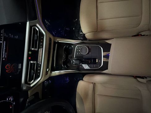 Used 2019 BMW 330i xDrive Sedan w/ Convenience Package AWD/4WD image 19