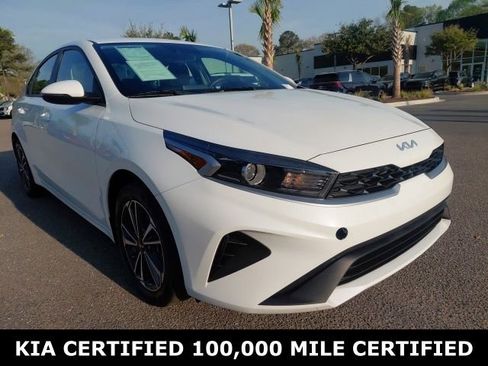 Certified 2023 Kia Forte LXS w/ LXS Technology Package image 3