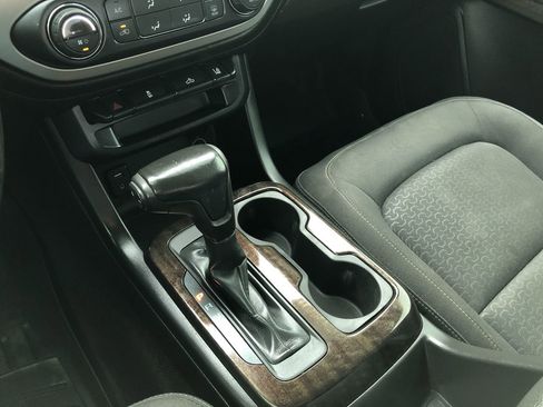 Used 2015 GMC Canyon SLE w/ SLE Convenience Package image 18