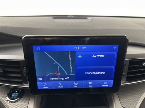 Certified 2021 Ford Explorer XLT w/ Equipment Group 202A image 14