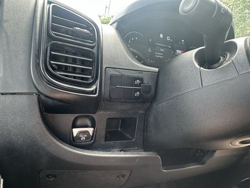 Used 2023 RAM ProMaster 3500 FWD image 25