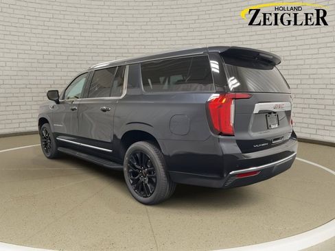 Used 2024 GMC Yukon XL SLT image 6