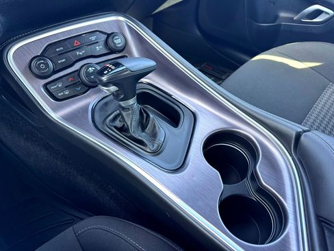 Used 2018 Dodge Challenger R/T image 28