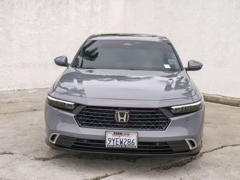 Used 2025 Honda Accord Touring image 2