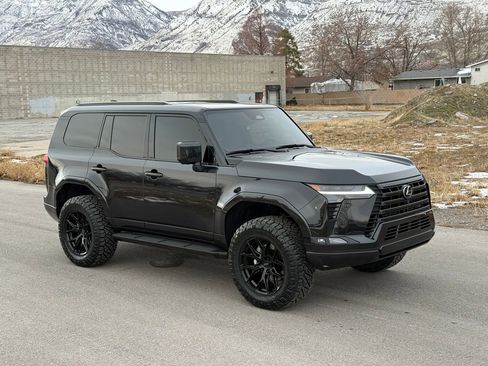 Used 2026 Lexus GX 550 w/ Cold Area Package image 2