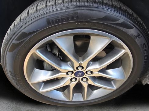 Used 2016 Ford Edge Titanium w/ Equipment Group 301A image 15