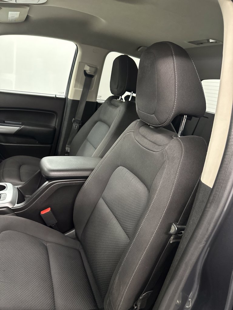 Used 2016 Chevrolet Colorado LT w/ LT Convenience Package AWD/4WD image 11