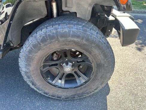 Used 2013 Jeep Wrangler Sahara w/ Connectivity Group AWD/4WD image 12