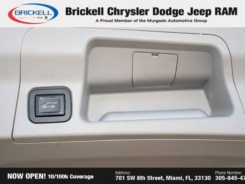 Used 2018 GMC Acadia SLT image 11