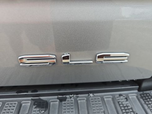 Used 2026 GMC Sierra 1500 SLE AWD/4WD image 7