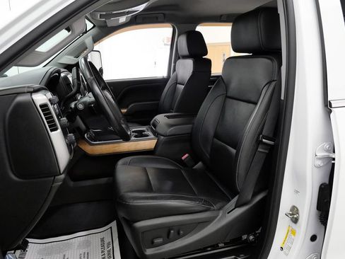 Used 2019 Chevrolet Silverado 2500 LTZ w/ Duramax Plus Package AWD/4WD image 11