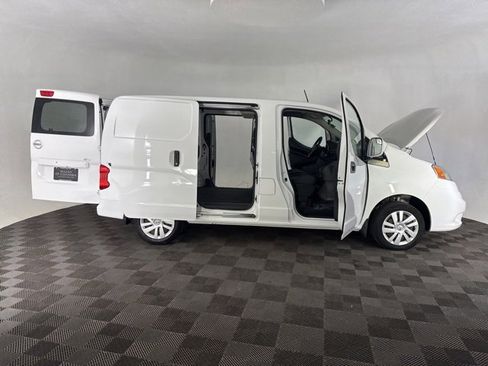 Used 2020 Nissan NV200 SV w/ Back Door Glass Package image 13