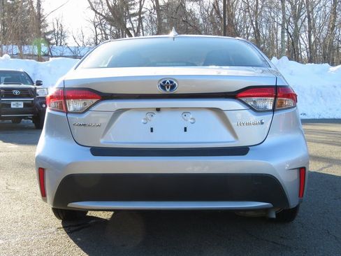 Used 2020 Toyota Corolla LE image 6