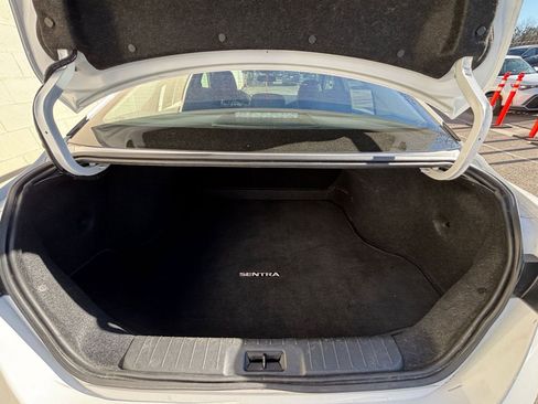 Used 2025 Nissan Sentra S image 32