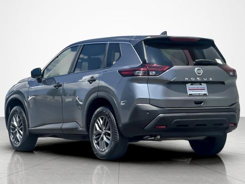 Used 2021 Nissan Rogue S FWD image 3