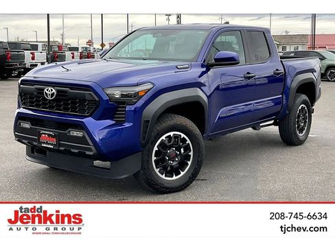 Used 2024 Toyota Tacoma TRD Sport image 1