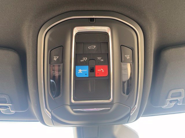 Used 2025 Jeep Grand Cherokee Limited RWD image 25