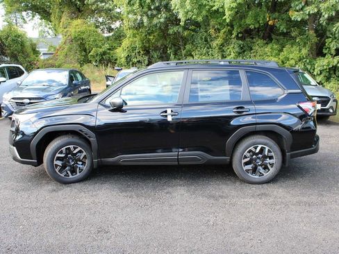 Certified 2025 Subaru Forester Premium image 6