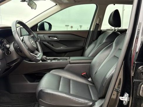 Used 2023 Nissan Rogue SV w/ SV Premium B Package FWD image 9