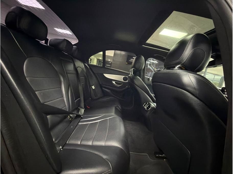 Used 2018 Mercedes-Benz C 300 Sedan image 12