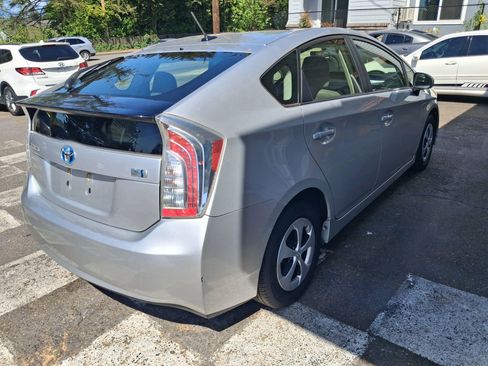Used 2012 Toyota Prius Three FWD image 4