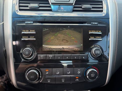 Used 2015 Nissan Altima 2.5 S w/ Special Edition Package FWD image 21
