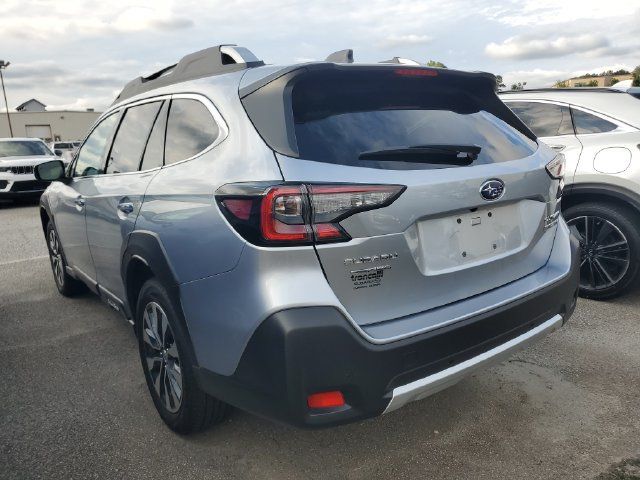 Used 2025 Subaru Outback Touring XT w/ Tech Package 3 AWD/4WD image 10