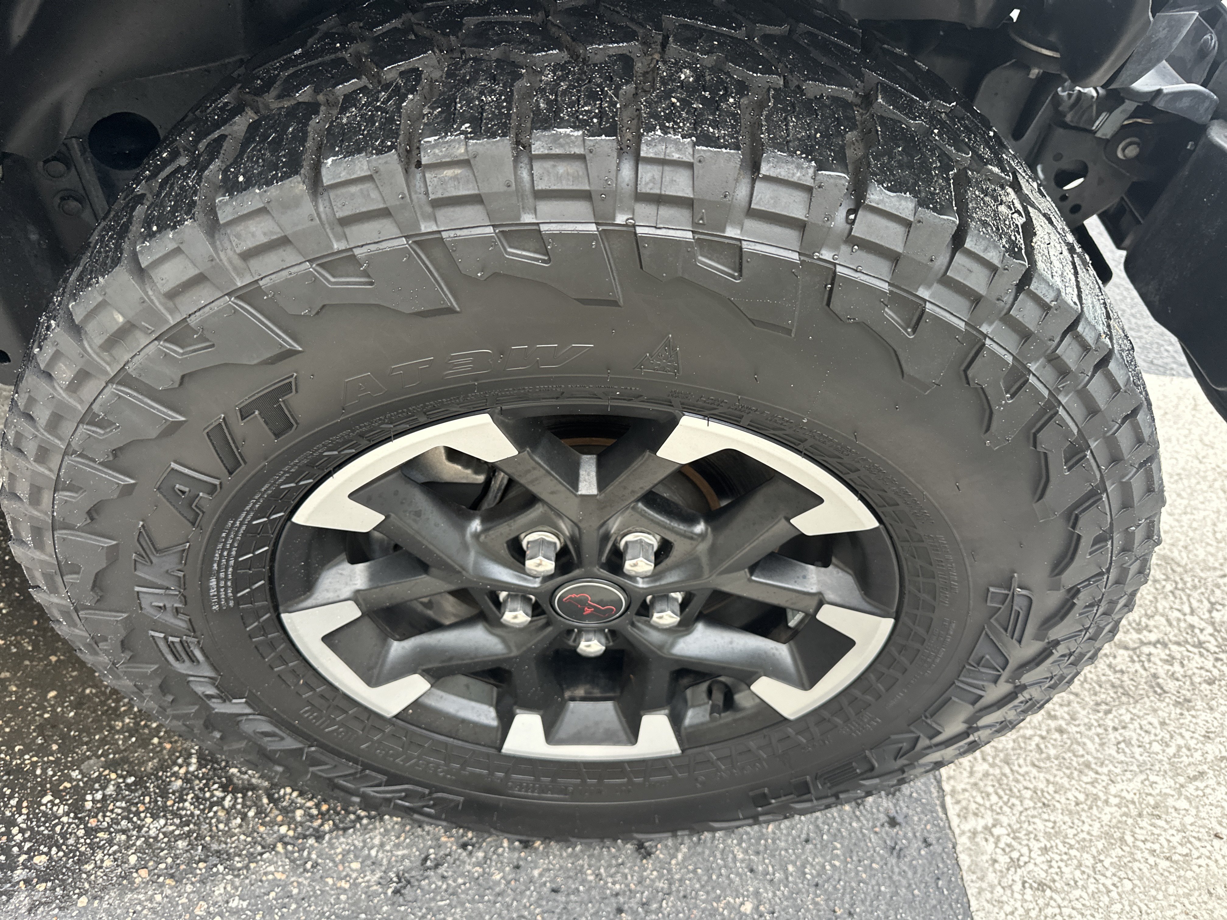 Used 2026 Jeep Gladiator Rubicon AWD/4WD image 3