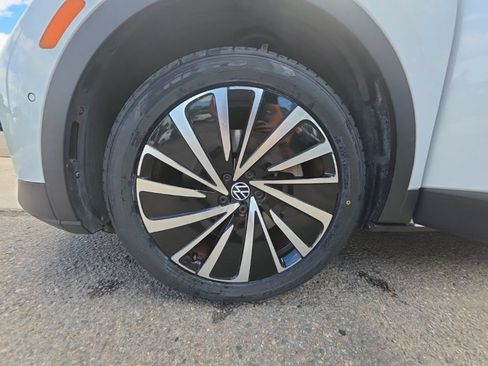 Certified 2023 Volkswagen ID.4 Pro S Plus AWD/4WD image 27