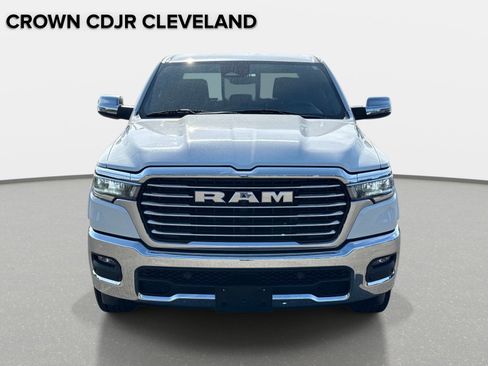 Certified 2025 RAM 1500 Laramie AWD/4WD image 9