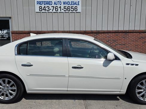 Used 2009 Buick Lucerne CXL w/ Driver Confidence Package FWD image 4