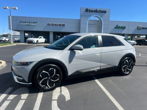 Used 2024 Hyundai Ioniq 5 SEL RWD image 2