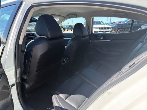 Used 2023 Nissan Maxima SV w/ Floor Mat Group FWD image 21