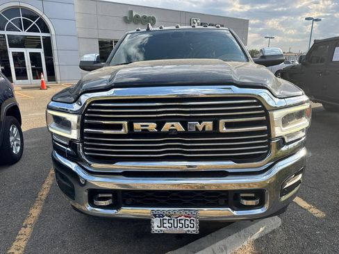 Used 2022 RAM 3500 Laramie AWD/4WD image 2