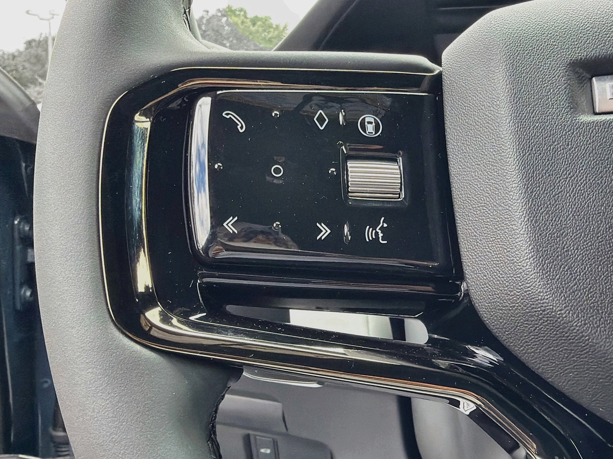 New 2026 Land Rover Range Rover Evoque S AWD/4WD image 37