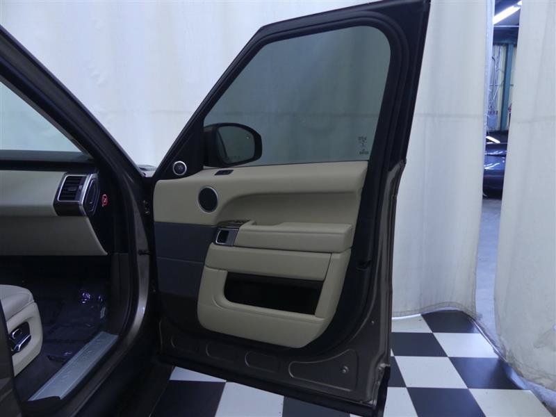 Used 2015 Land Rover Range Rover Sport HSE AWD/4WD image 22