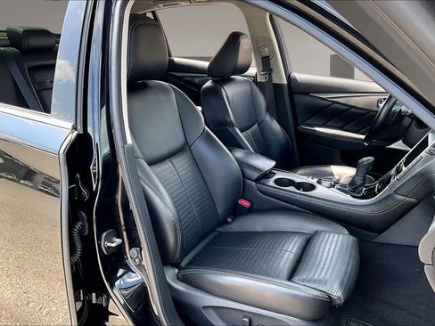 Used 2018 INFINITI Q50 Sport w/ Proactive Package RWD image 7