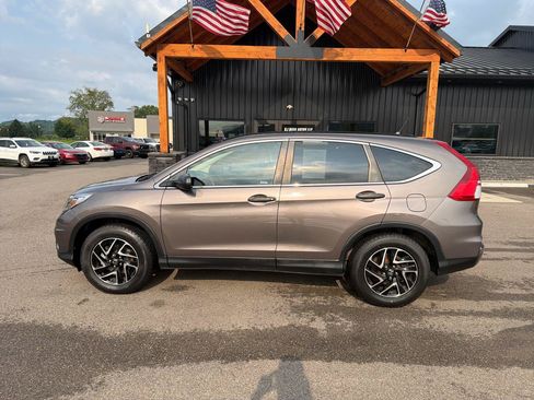 Used 2016 Honda CR-V SE image 21