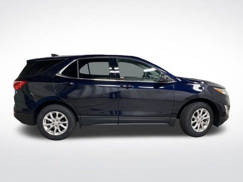 Used 2020 Chevrolet Equinox LT image 2