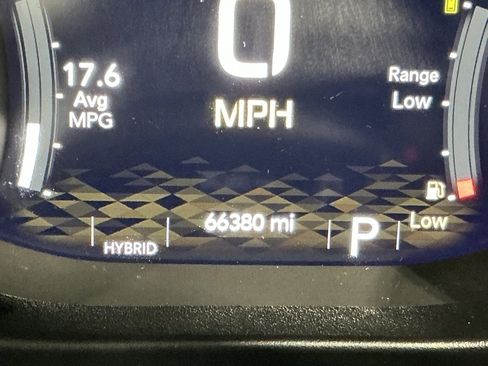 Used 2022 Jeep Wrangler Unlimited Sahara w/ Cold Weather Group image 18